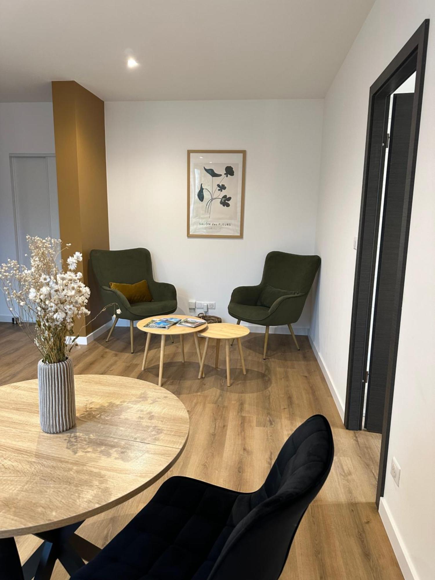 Appartement De La Gare 르미르몽 외부 사진