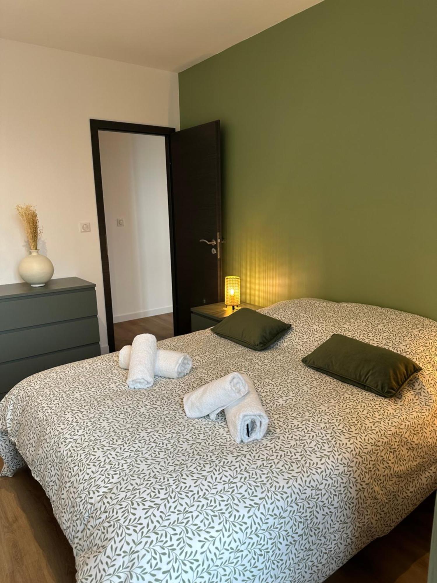 Appartement De La Gare 르미르몽 외부 사진