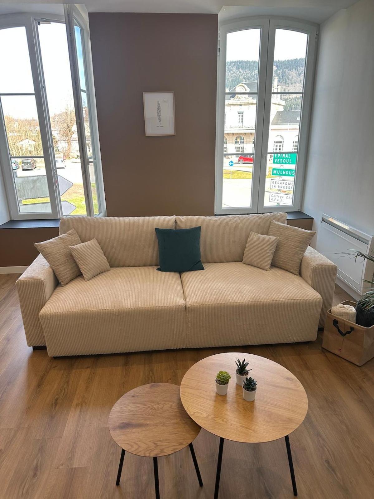 Appartement De La Gare 르미르몽 외부 사진